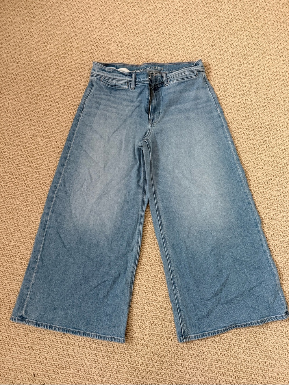 American Eagle Outfitters Wide-Leg High Rise Jeans - Light Blue - Size 8 XShort